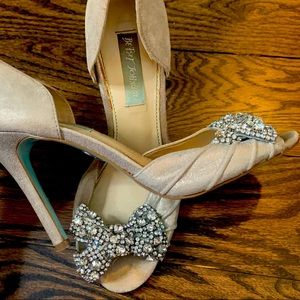 Betsy Johnson Bow Rhinestone Peep Toe Heels